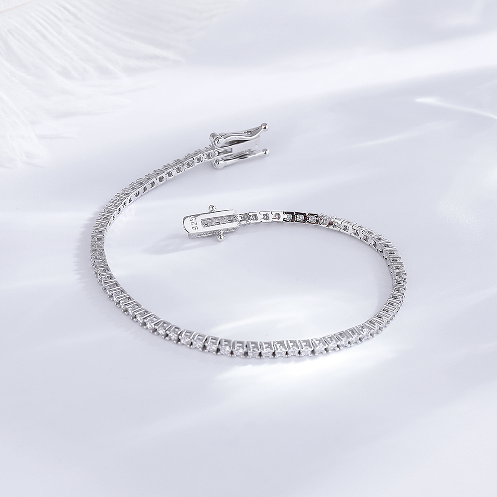 YLMyself 925 Sterling Silver T - Tennis Bracelet Cubic のレビューと価格