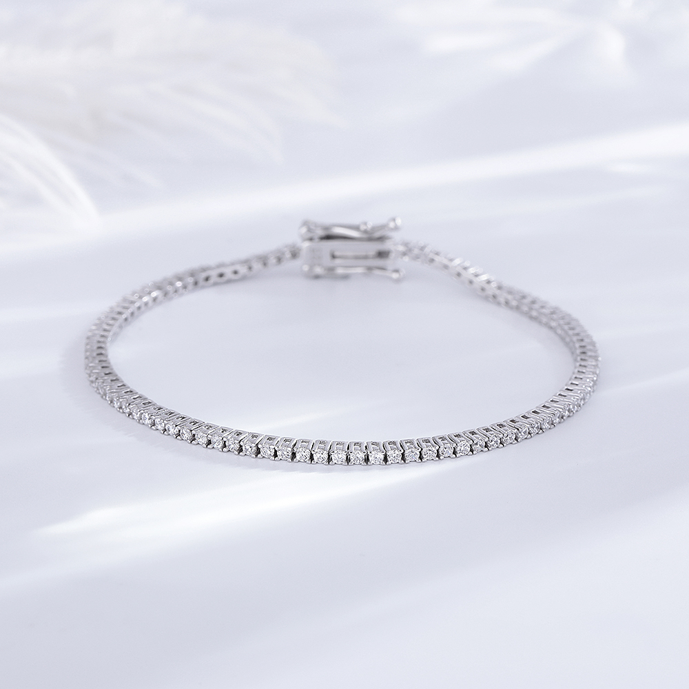 YLMyself 925 Sterling Silver T - Tennis Bracelet Cubic のレビューと価格