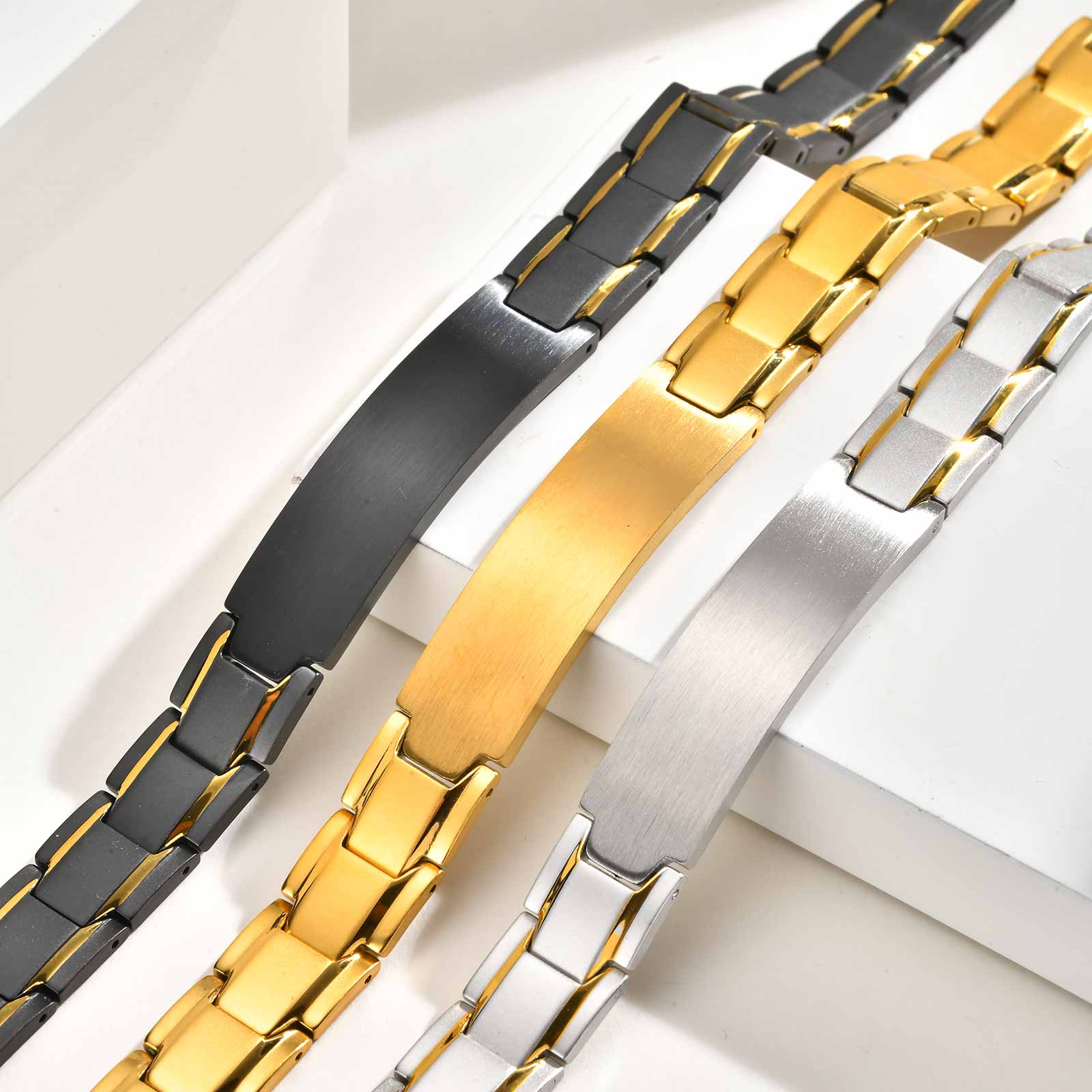 Custom Name Text Engraved Brac - Jewelry Watches For Men のレビューと価格
