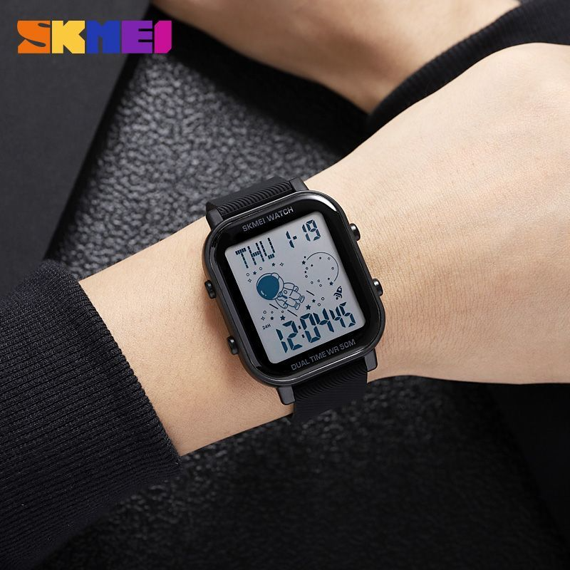 Moment Beauty SKMEI Fashion Sq - Moments Watches & Jewelry Vaughan Mills のレビューと価格