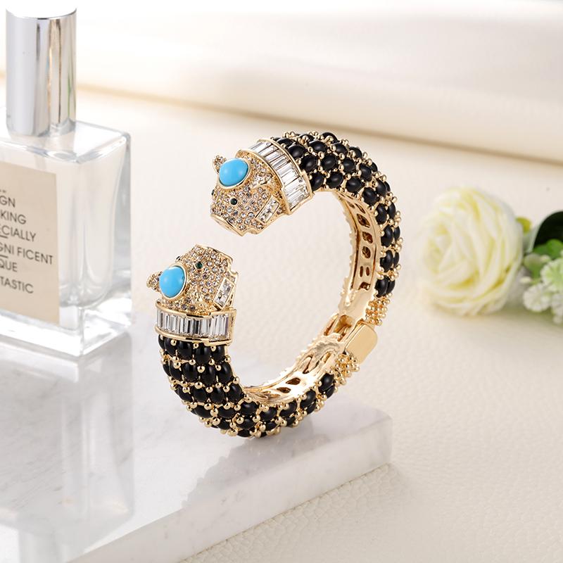 Sally's Paradise Animal Bracel - Paradise Jewelry & Watches Dolphin Mall のレビューと価格