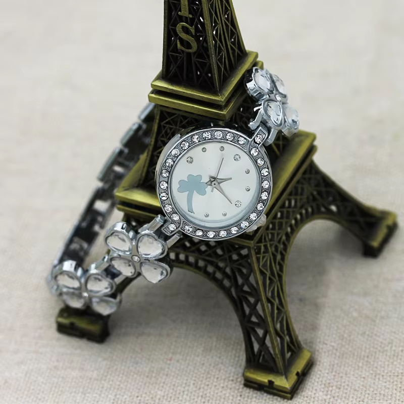 Four-leaf clover creative pers - Jewels In Quartz Watches のレビューと価格