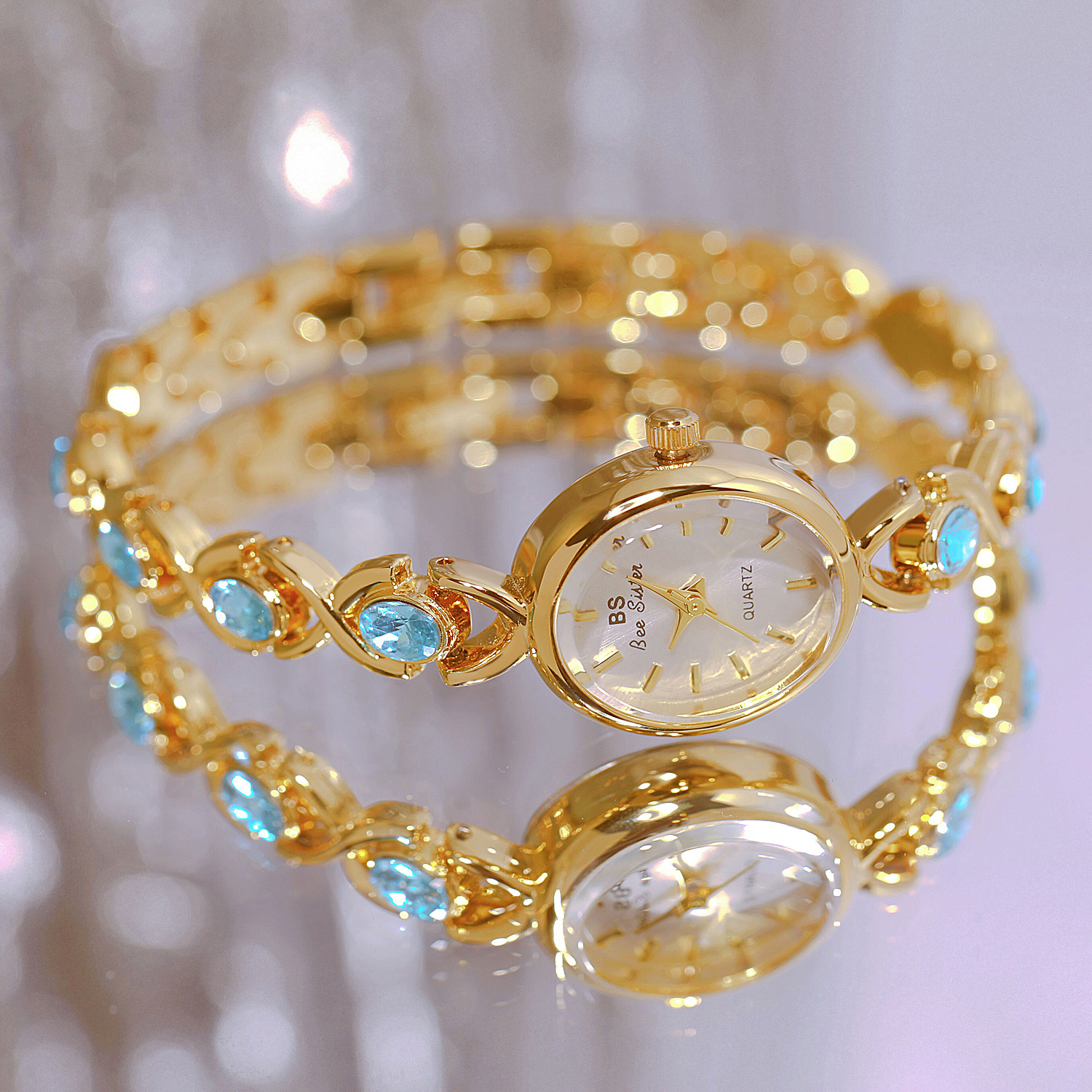 Blue Jewel Oval Bracelet Watch - Jewels In Quartz Watches のレビューと価格